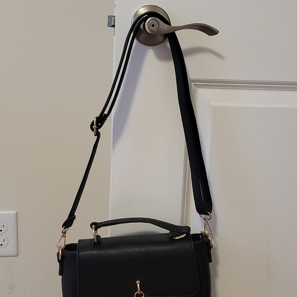 EST. 1946 women's purse. - Picture 5 of 15